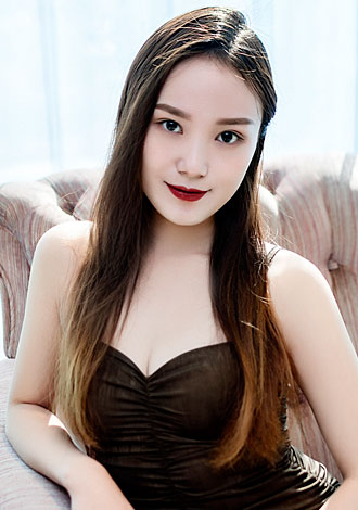 Date the member of your dreams: Yutong from Taiyuan, Asian member for romantic companionship