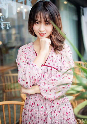 Gorgeous member profiles: Xingyue from Guangzhou, Member lone Asian
